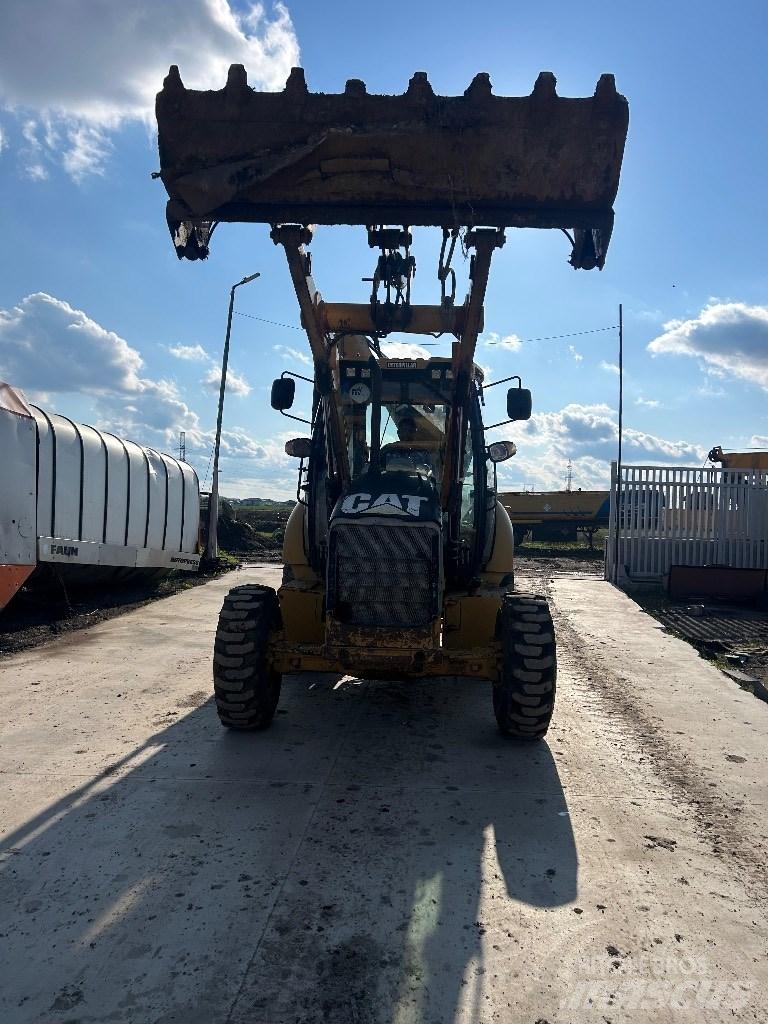 CAT 422 E Utovarni rovokopači
