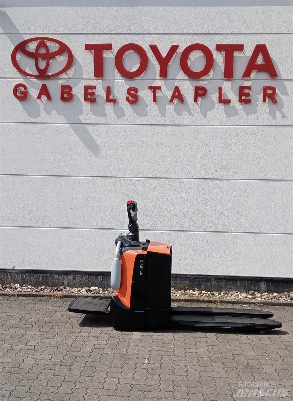 Toyota LPE 220 Nisko podizni električni viličar