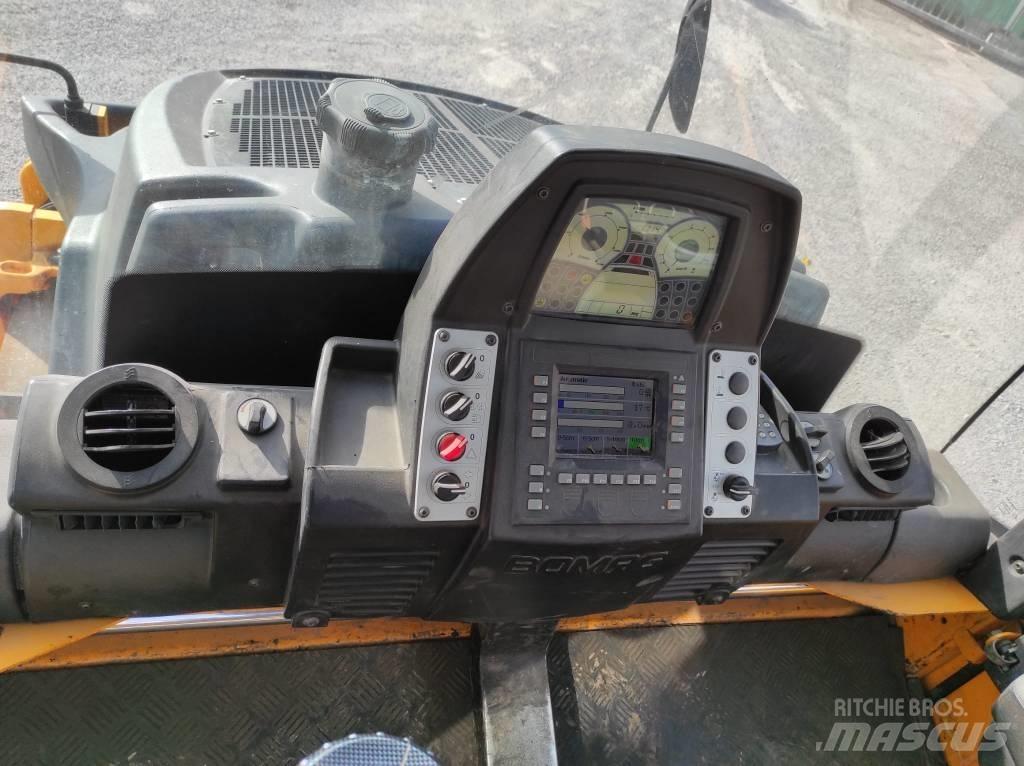 Bomag BW 174 A P Valjci sa dvojnim bubnjem