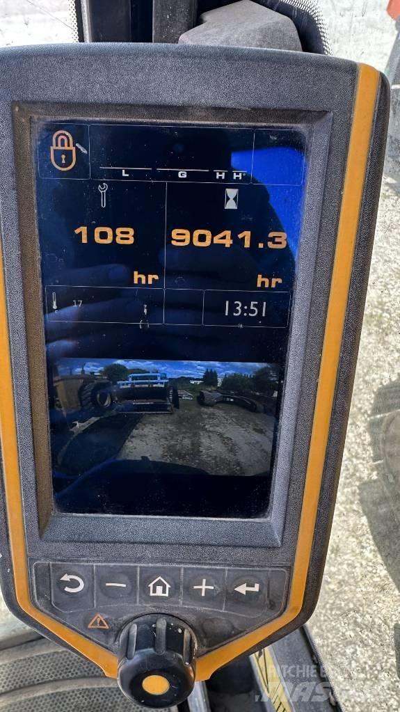 JCB 220 LC Bageri gusjeničari