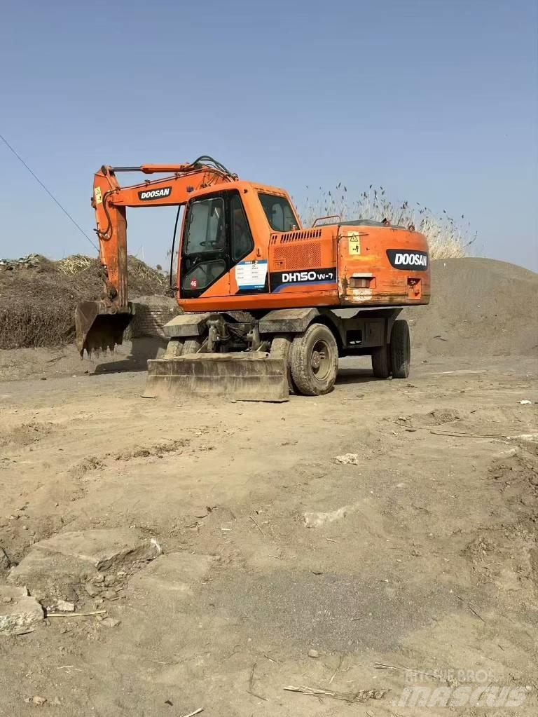 Doosan DH150 W-7 Bageri na kotačima