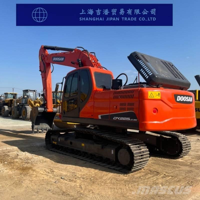 Doosan DX 225 Bageri gusjeničari