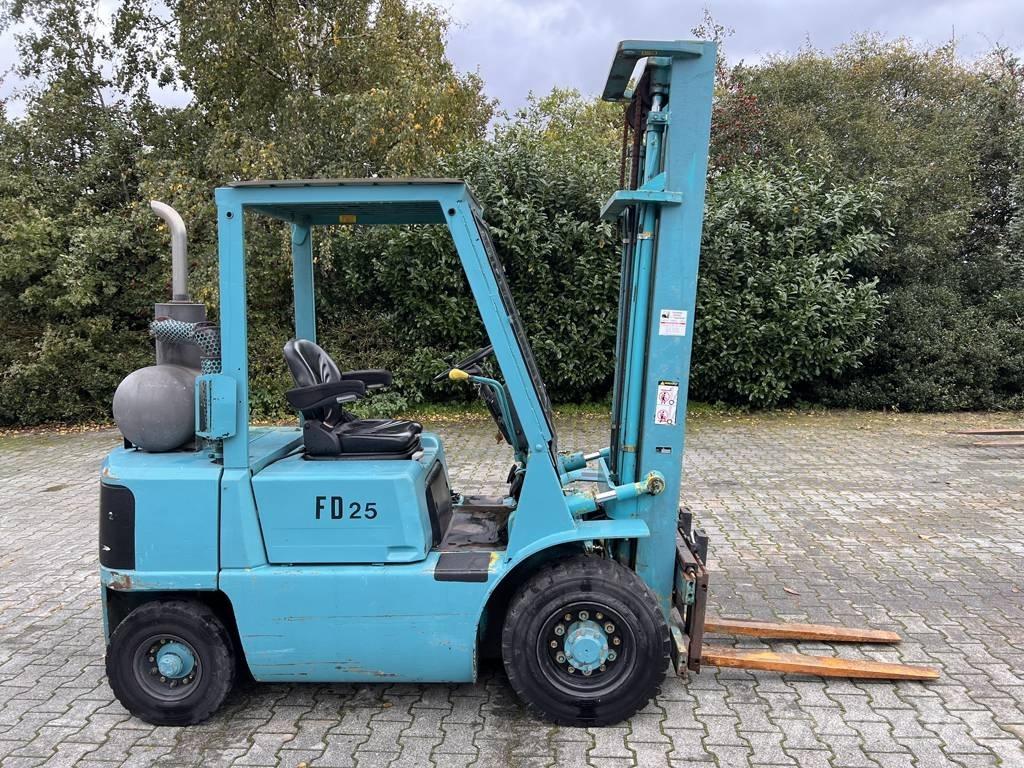 Mitsubishi FD25T Dizelski viličari