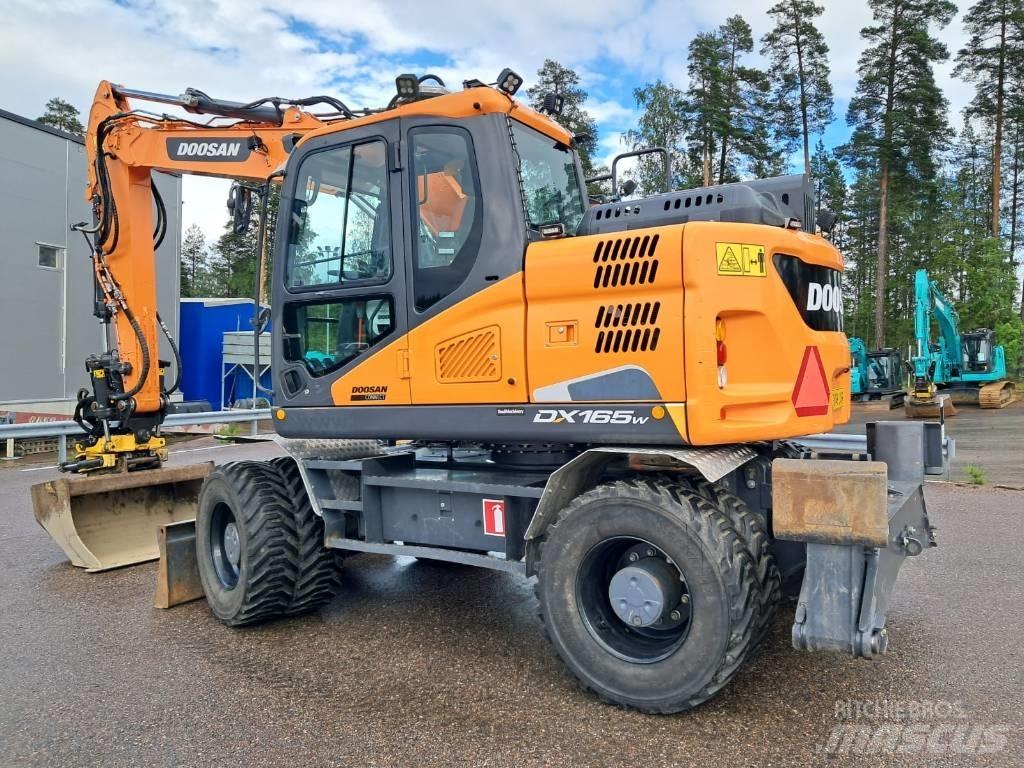 Doosan DX 165 W-5 Bageri na kotačima