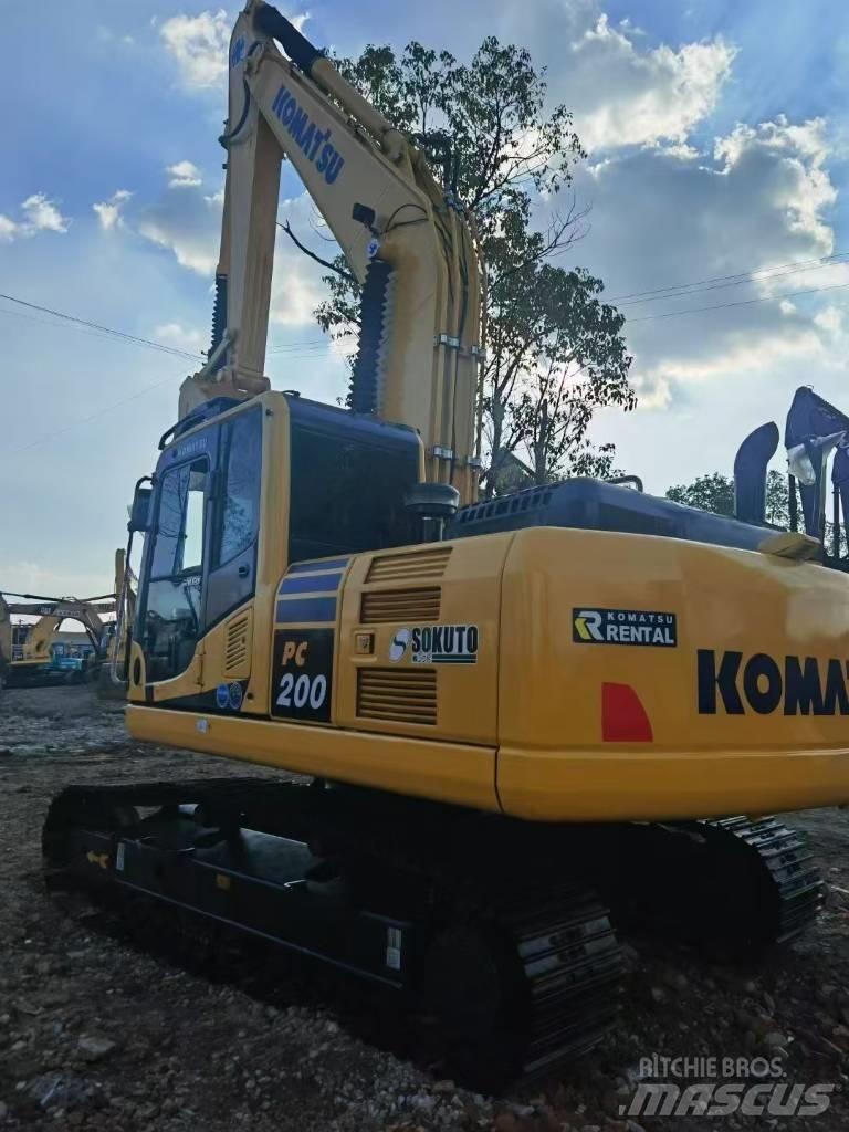 Komatsu 200-8 Bageri gusjeničari
