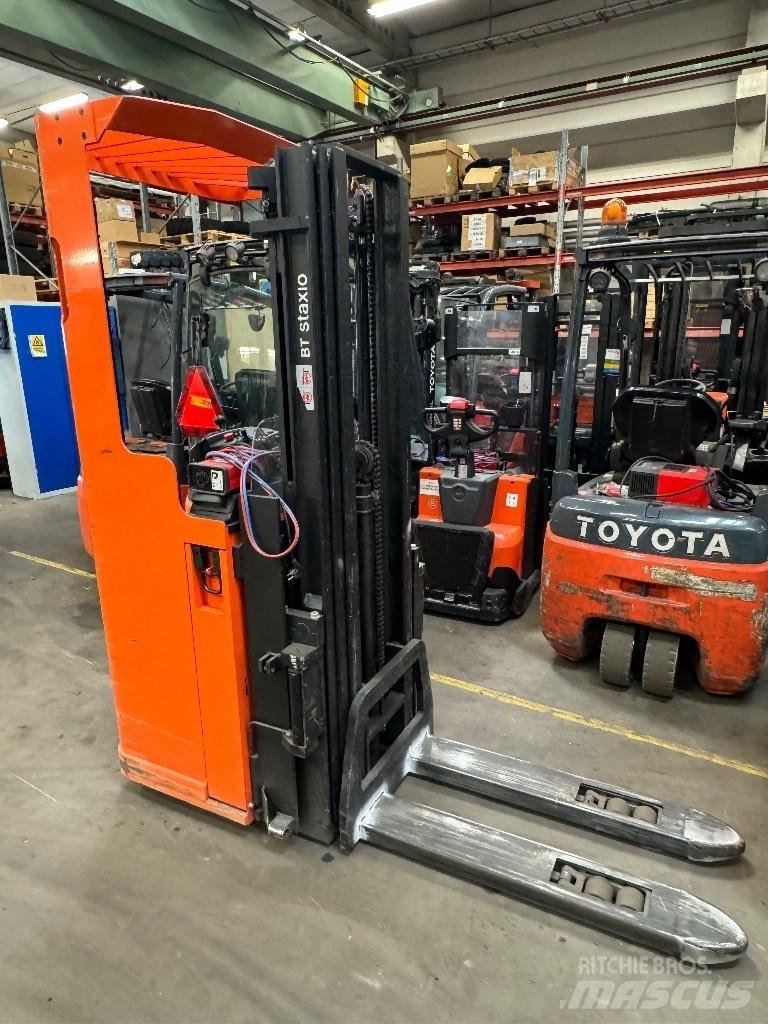 Toyota SSE135L Samopogonski ručni viličari