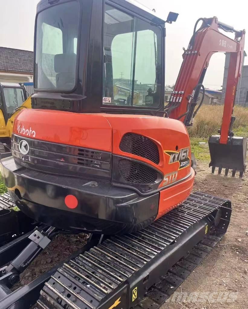 Kubota 161 Bageri gusjeničari