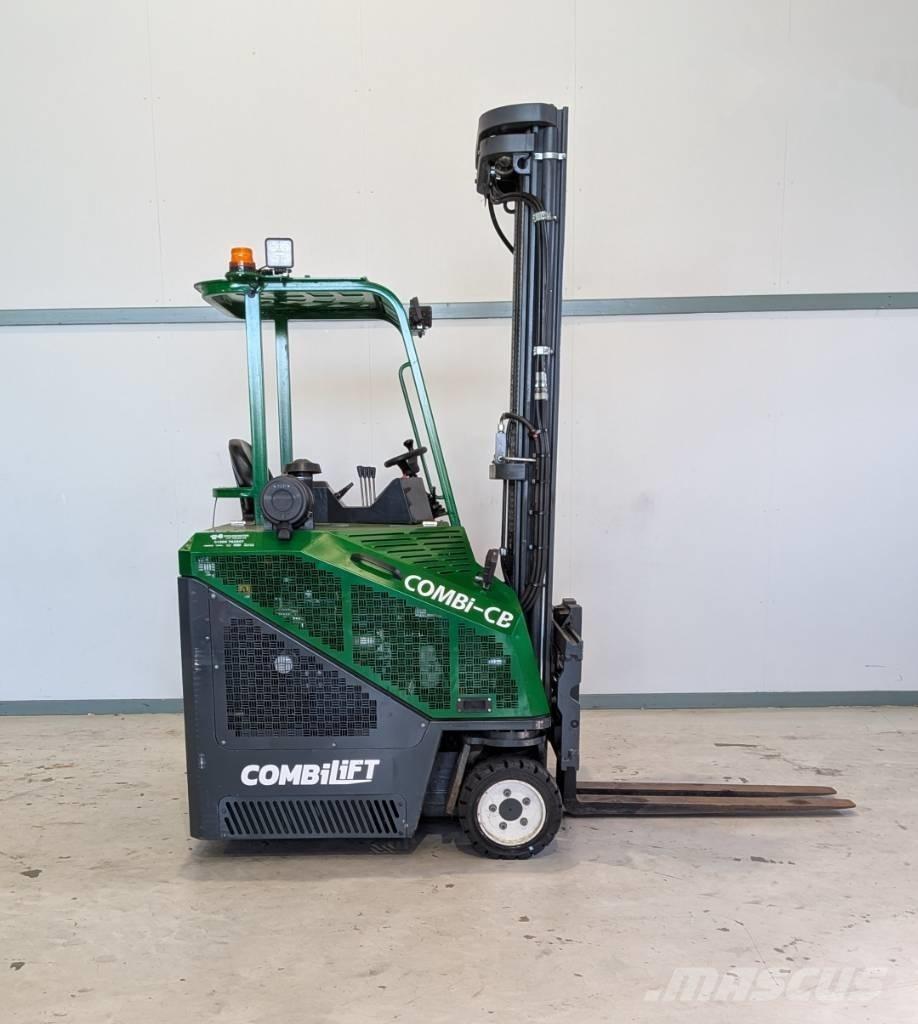Combilift CB 3000 Viličari sa 4-stranskim dohvatom