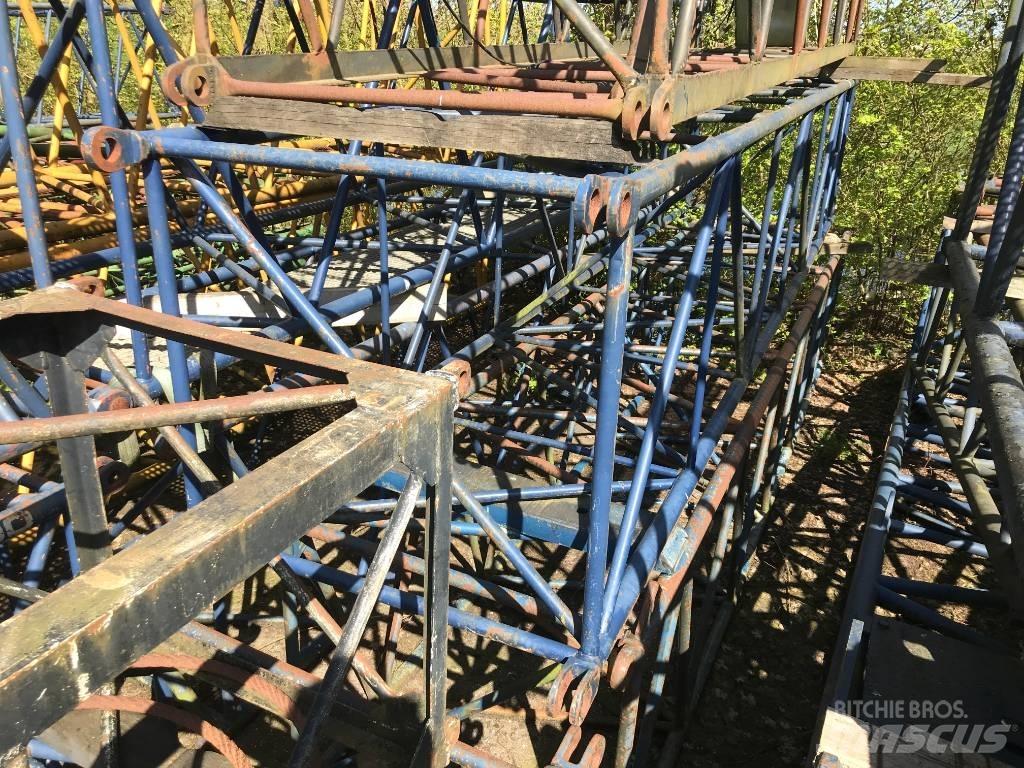  Several boom parts Oprema i dijelovi za kranove