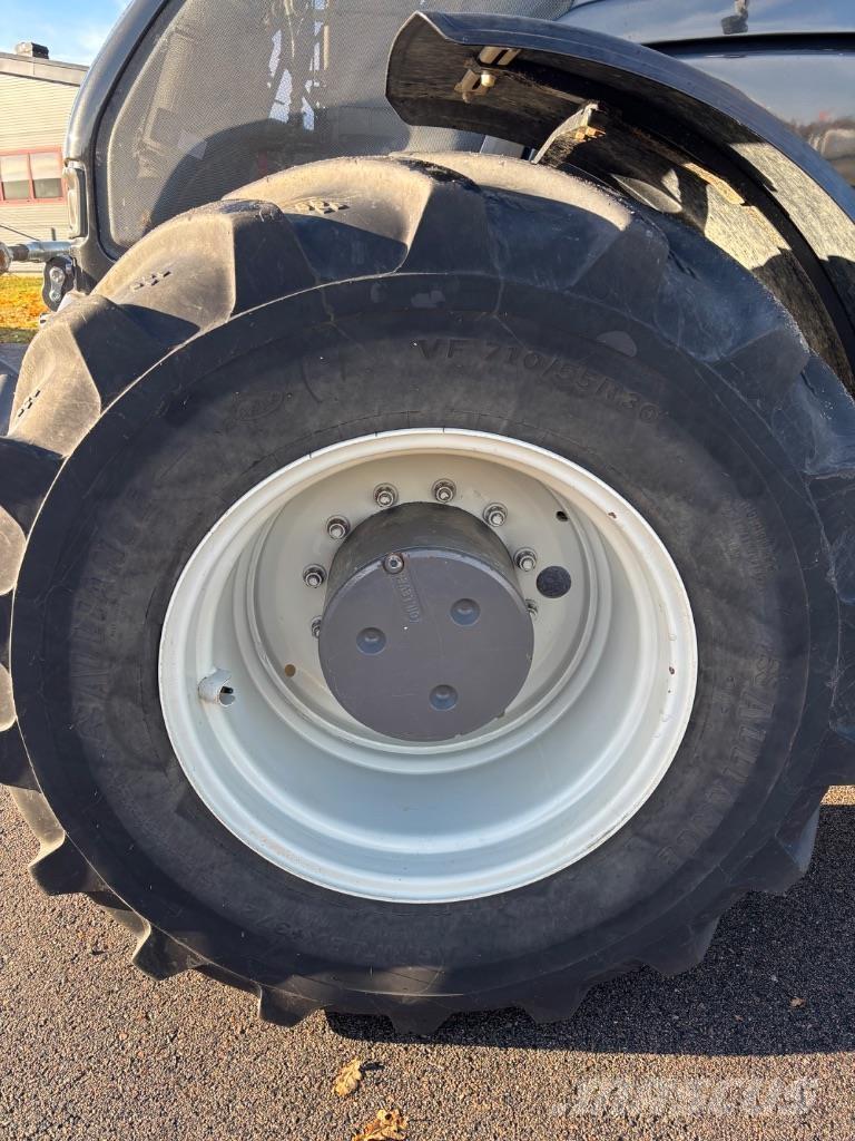 Valtra S 293 Traktori