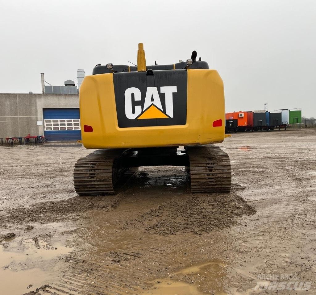 CAT 323 F L Bageri gusjeničari