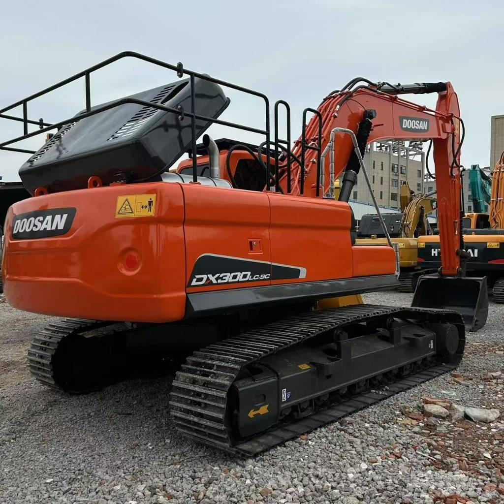 Doosan 300LC-9C Bageri gusjeničari