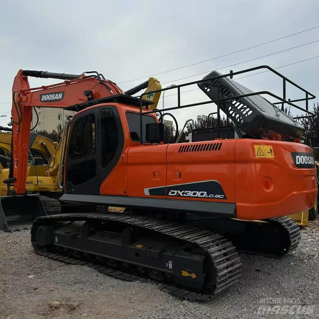 Doosan 300LC-9C Bageri gusjeničari