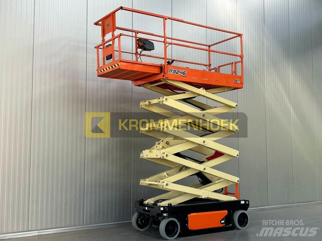 JLG R 3246 Škaraste platforme