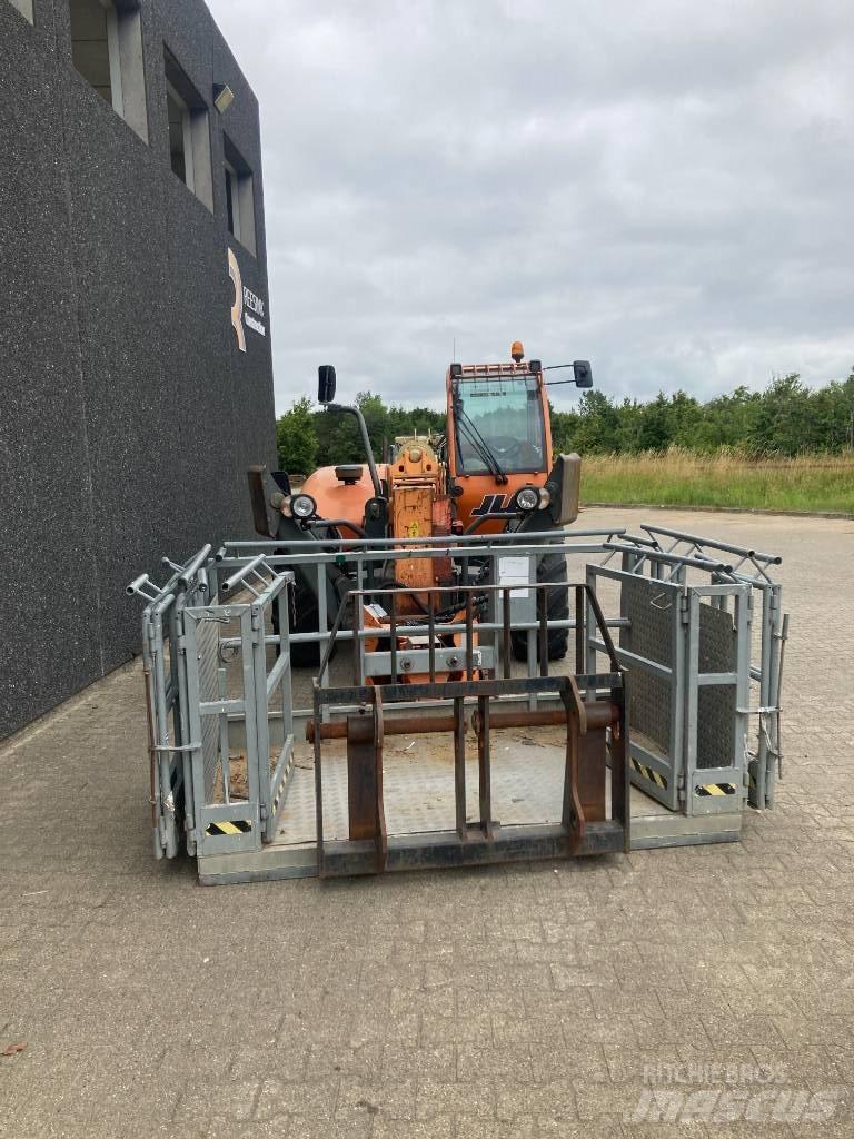 JLG 4017 PS Teleskopski viličari