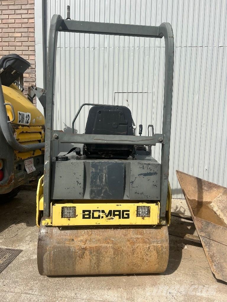 Bomag BW 120 AC-3 Valjci sa dvojnim bubnjem