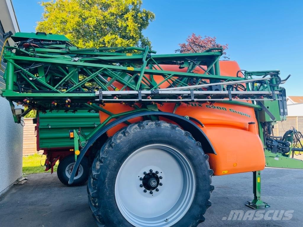 Amazone UX 5200 Vučene prskalice