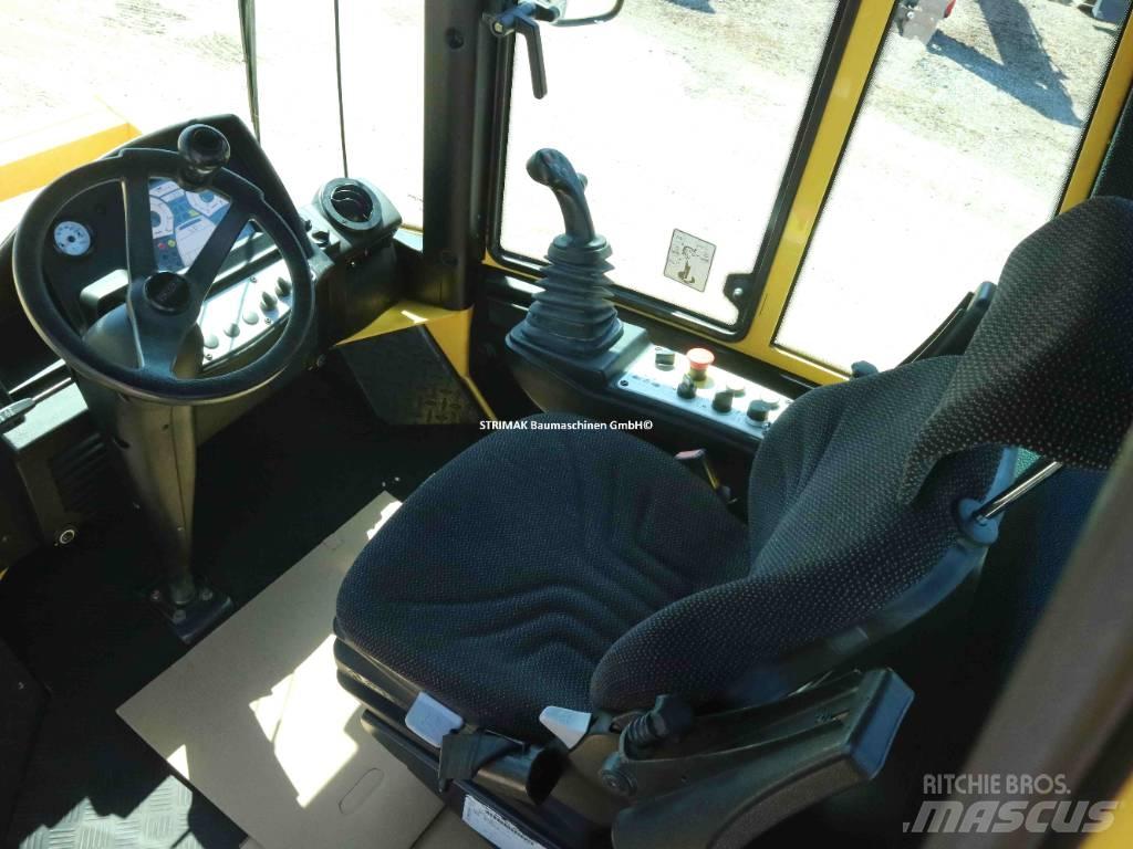 Bomag BW 213 D H-4 i Kompaktori zemlje