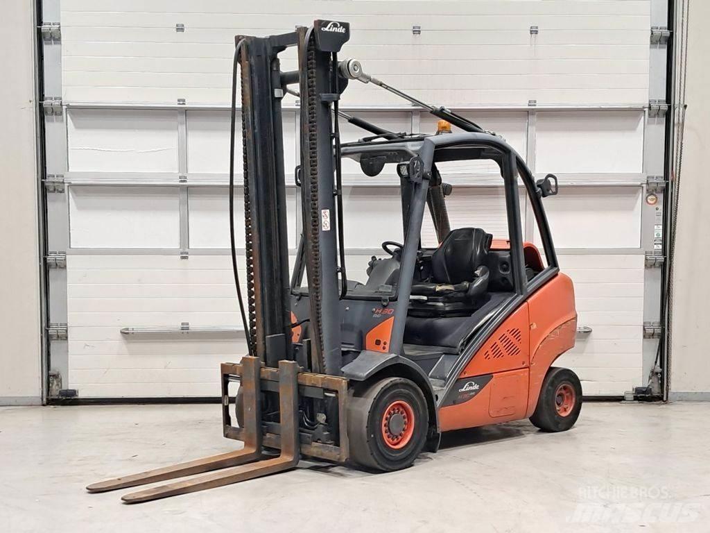 Linde H30T-02 Plinski viličari