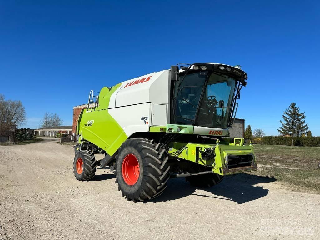 CLAAS Tucano 440 Kombajni