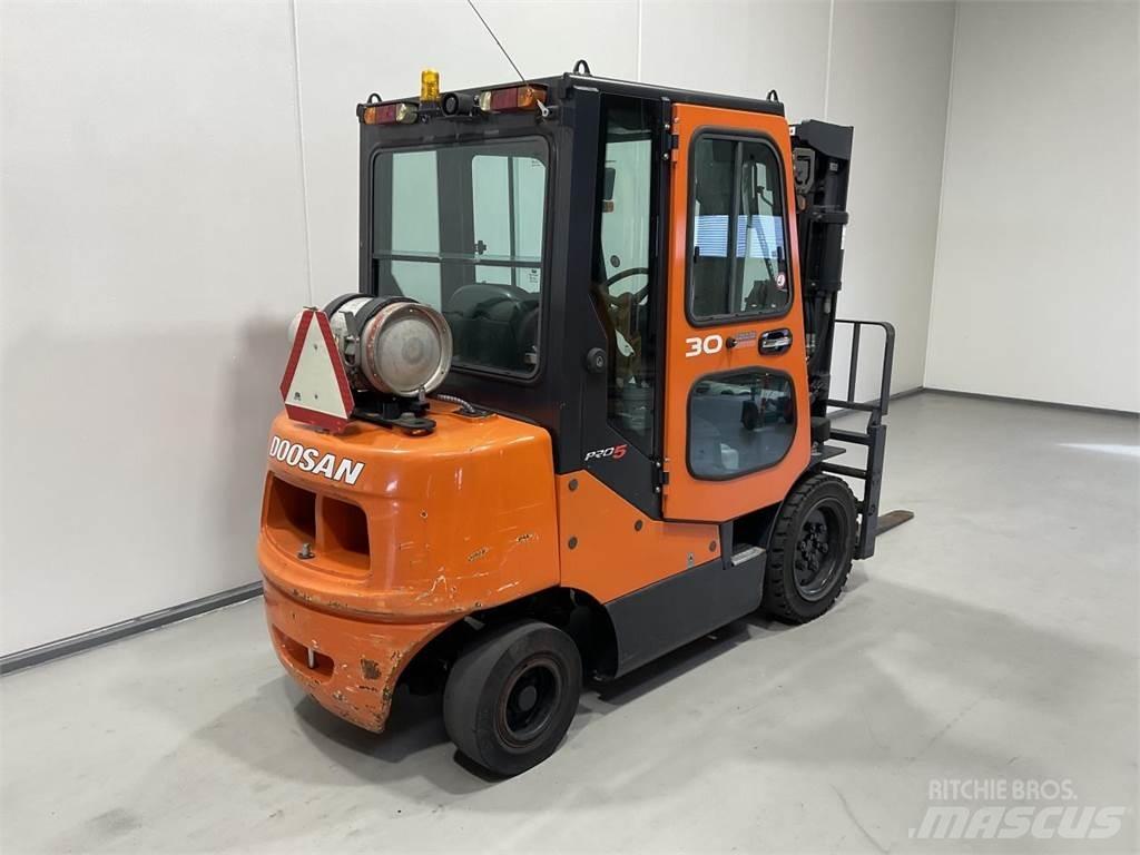 Doosan G30E-5 Plinski viličari