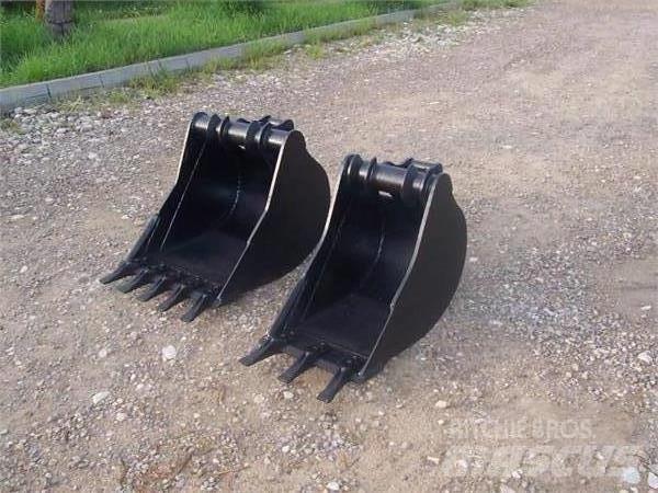 CAT 428 Bageri na kotačima