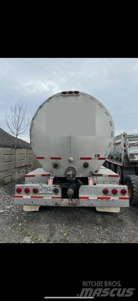Remtec 4 AXLES Tank prikolice