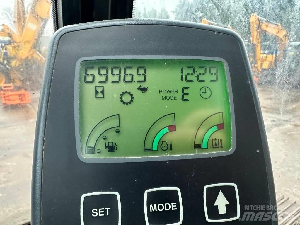 JCB JZ 255 LC Bageri gusjeničari