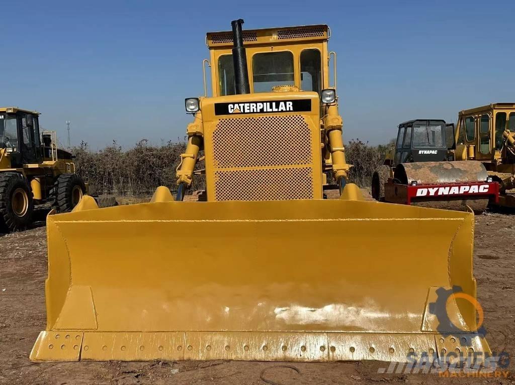 CAT D8K Buldožeri gusjeničari