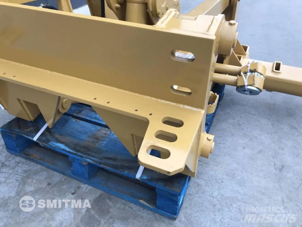 CAT 140M Skarifikatori