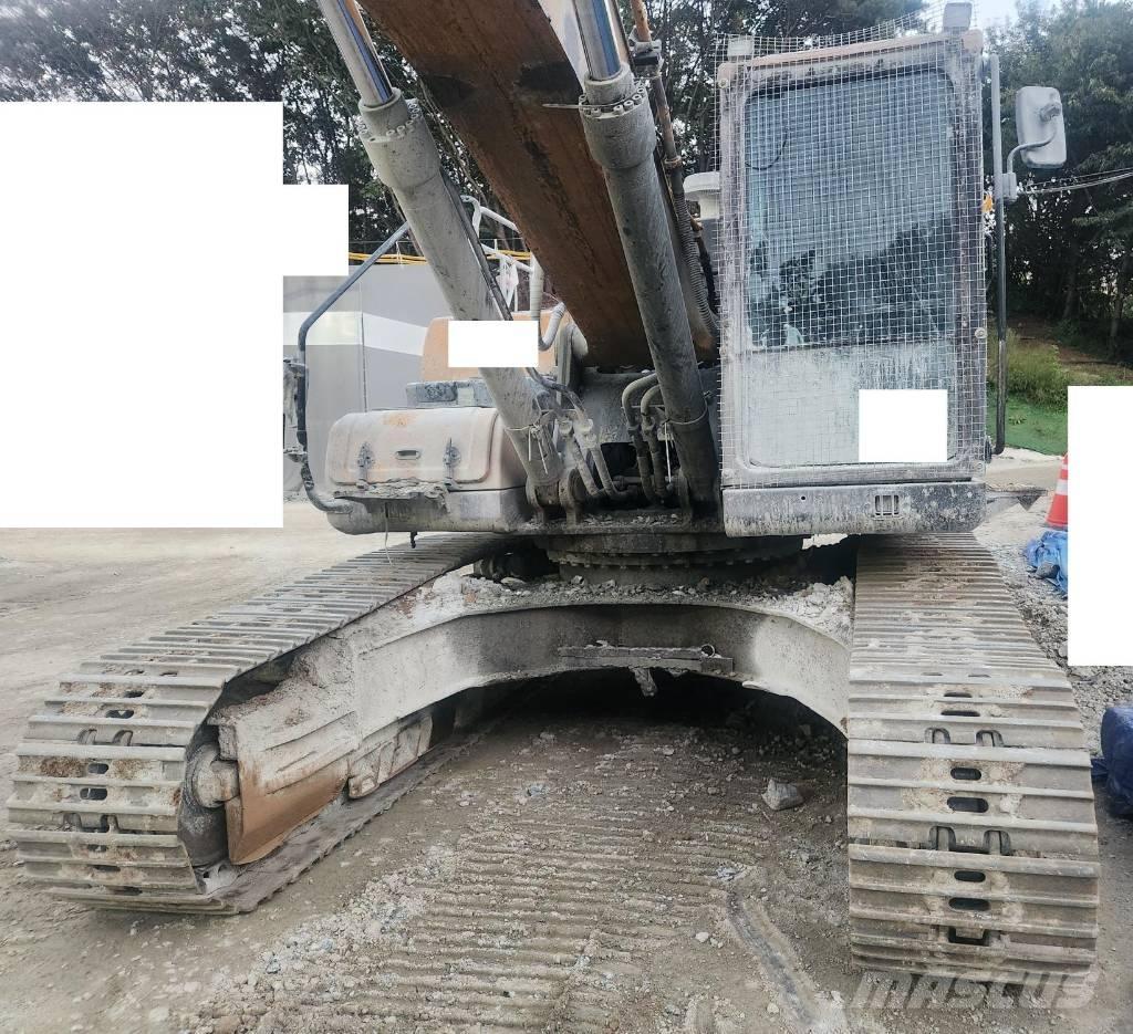 Hyundai HX300 Bageri gusjeničari