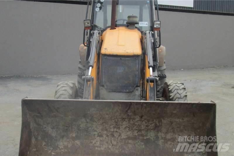 JCB 3DX4 Utovarni rovokopači