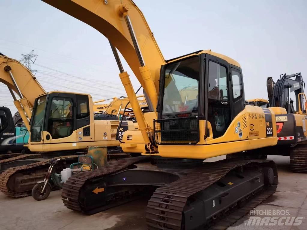 Komatsu PC 220-7 Bageri gusjeničari