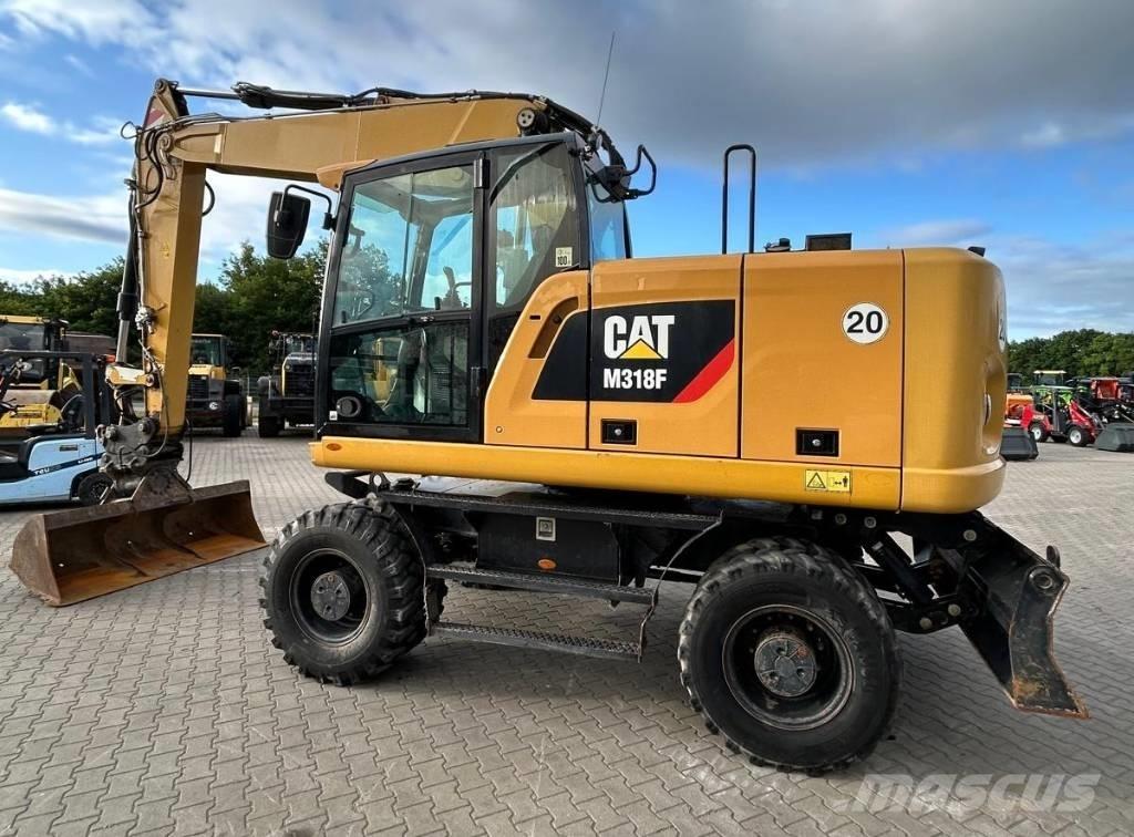 CAT M 318 F Bageri na kotačima