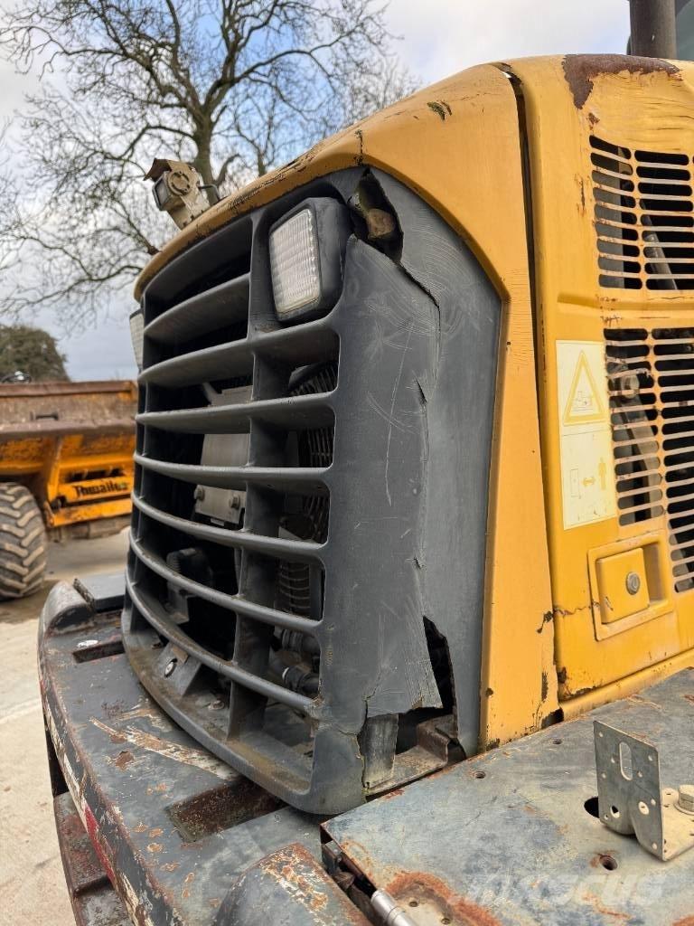 Komatsu WA 200-5 Utovarivači na kotačima