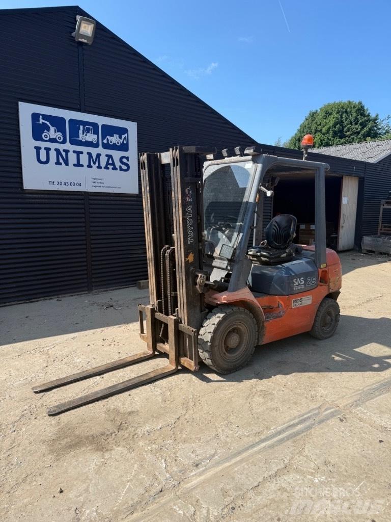 Toyota FD 25 Dizelski viličari