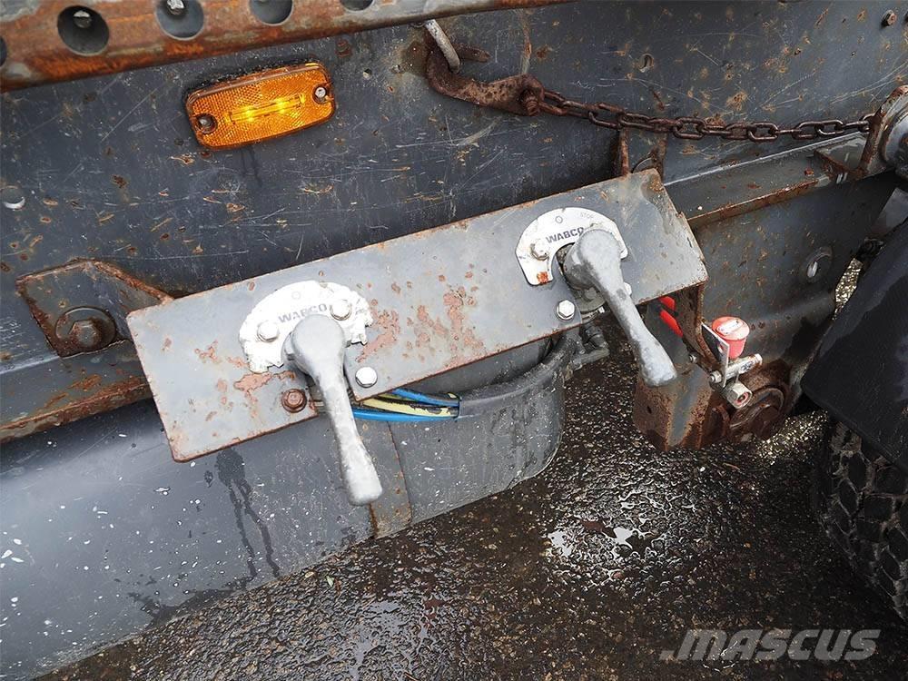 Närko 5 aks. Prikolice za stabla