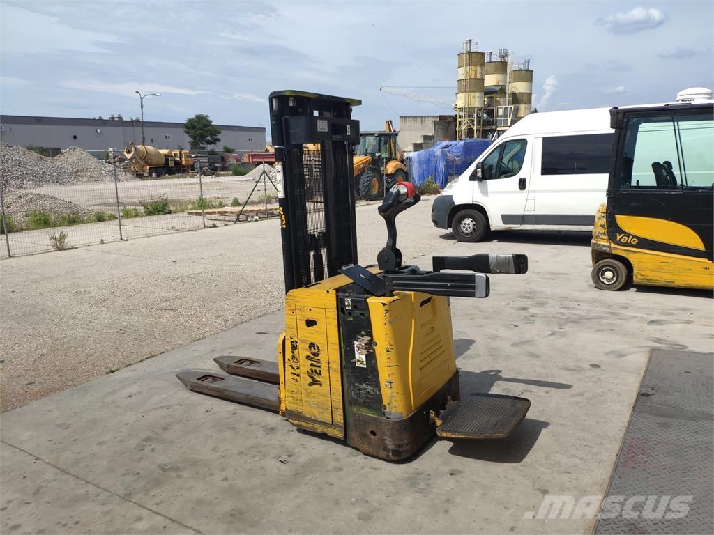 Yale MS15X IL Samopogonski ručni viličari