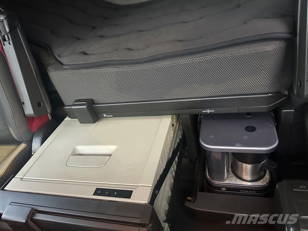 Volvo FH 500 8X4*4 Rol kiper kamioni s kukama za dizanje