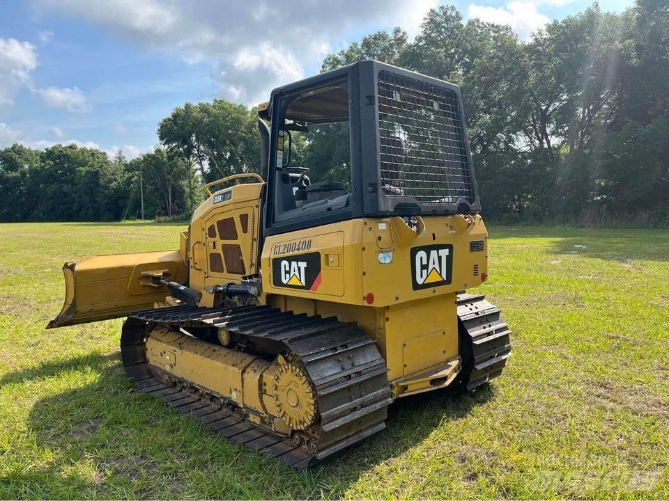 CAT D 3 K 2 LGP Buldožeri gusjeničari