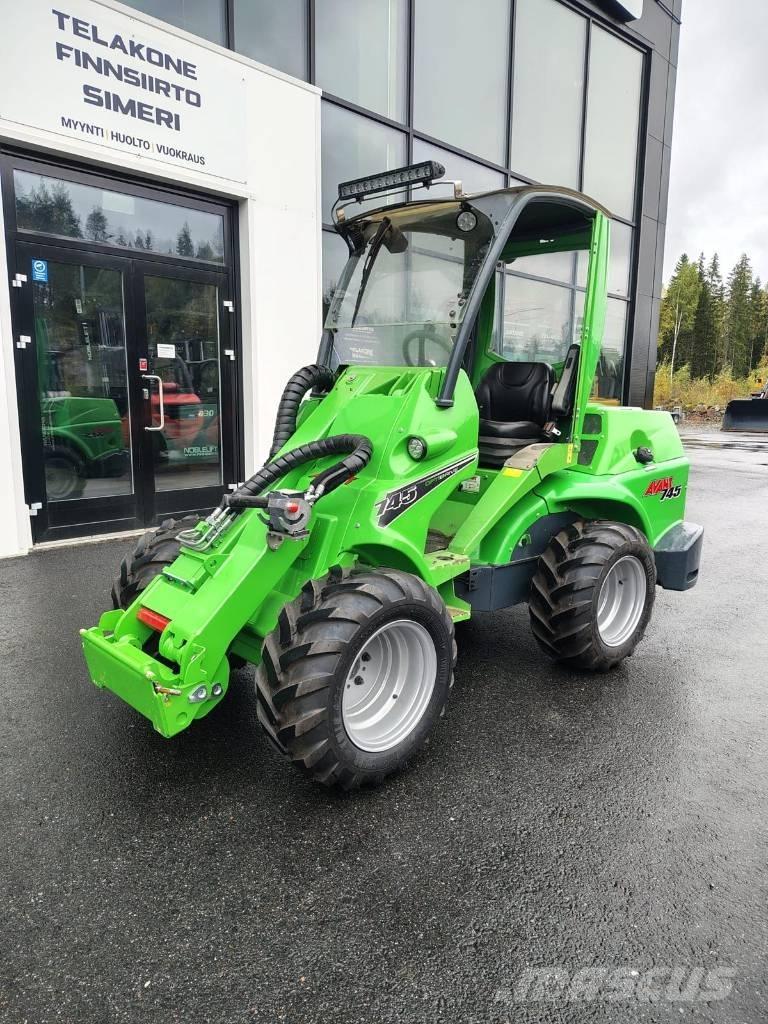 Avant 745 Mini utovarivači