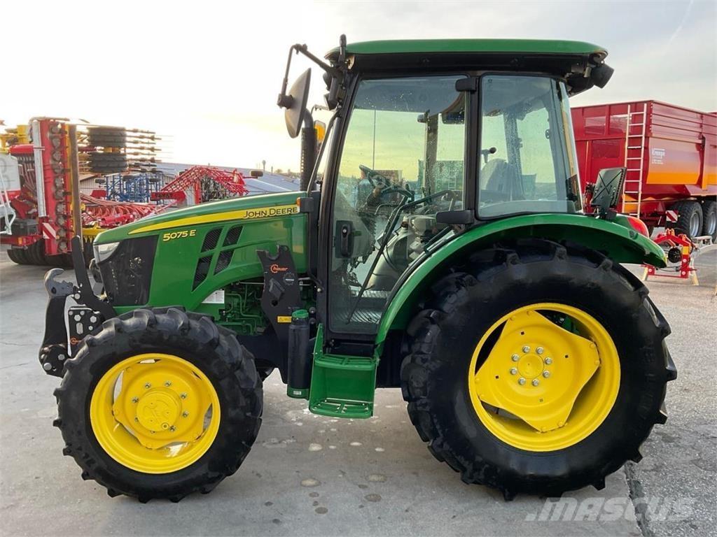 John Deere 5075E Traktori