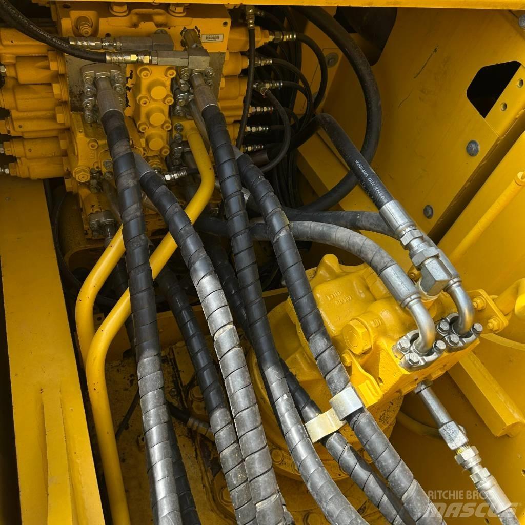 Komatsu 210-8 Bageri gusjeničari