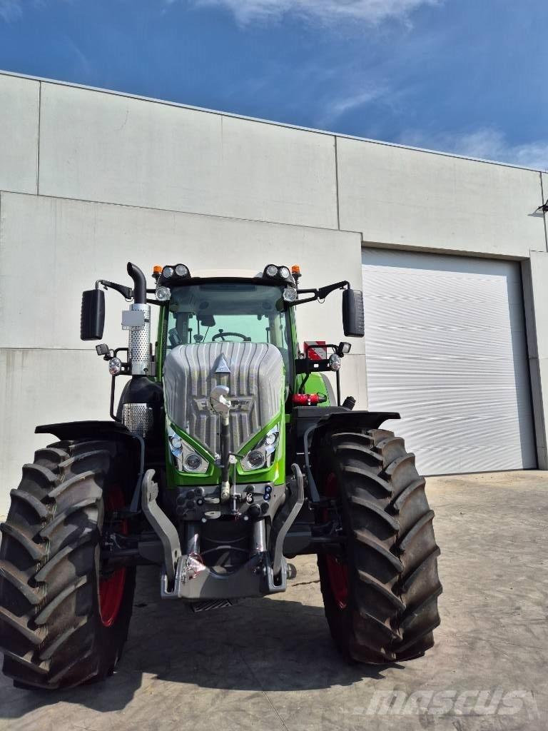 Fendt 822 Vario Traktori