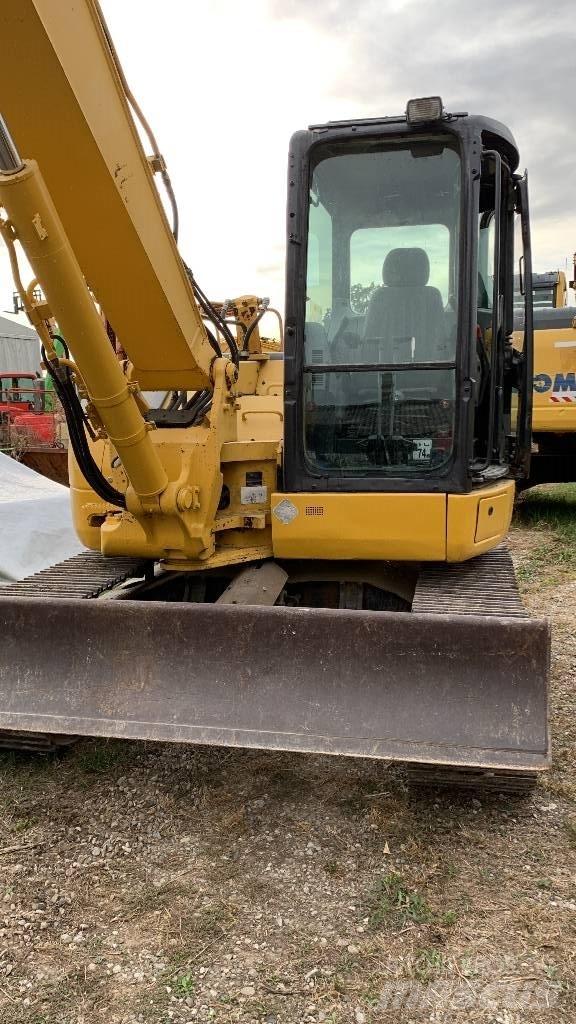 Komatsu PC 78 MR-6 Bageri gusjeničari