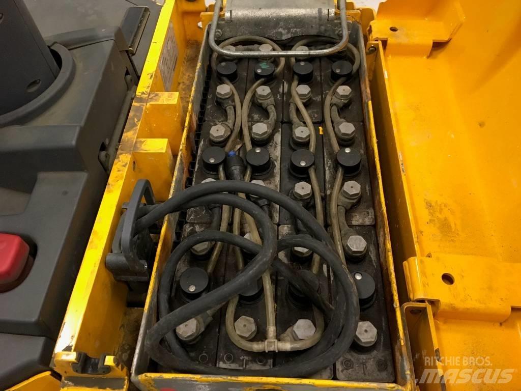 Jungheinrich ERE 225 Nisko podizni električni viličar
