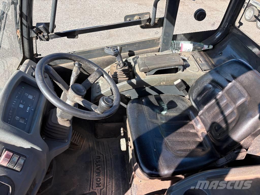 Komatsu WA 90 Utovarivači na kotačima