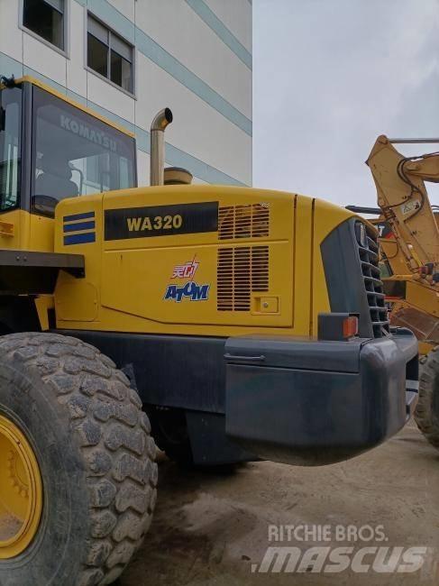 Komatsu WA 320 Utovarivači na kotačima