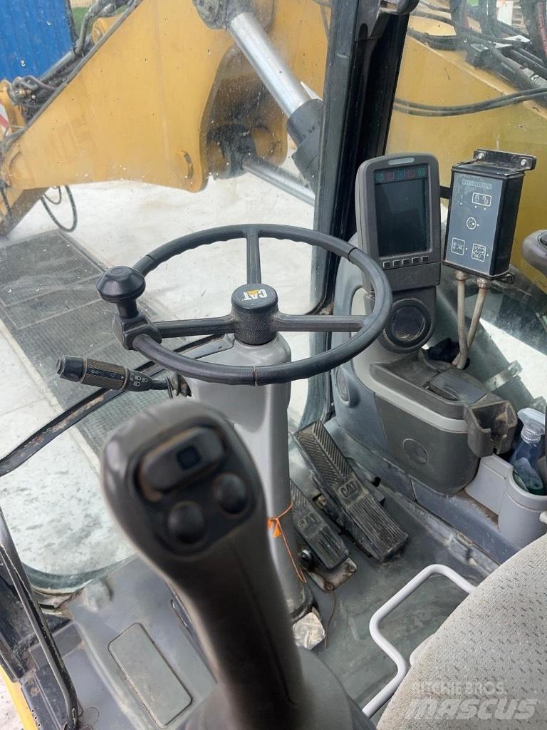 CAT M 313 D VAH Bageri na kotačima