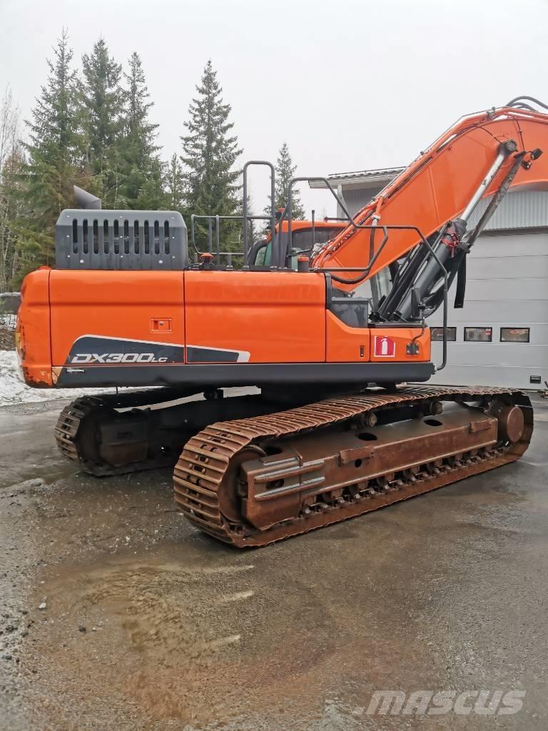 Doosan DX 300 LC-5 Bageri gusjeničari